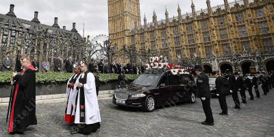 eindigt met begrafenis films