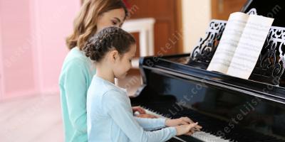 pianoleraar films