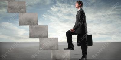 een ladder beklimmen films