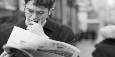 een krant lezen films