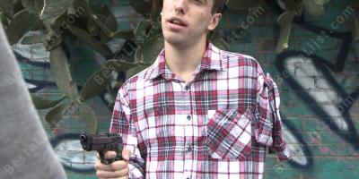 één gewapende man films