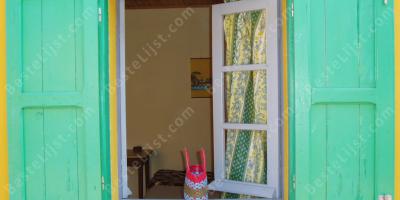 een raam openen films