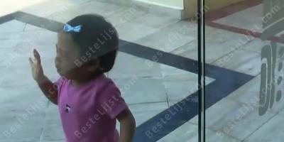 geraakt met een deur films